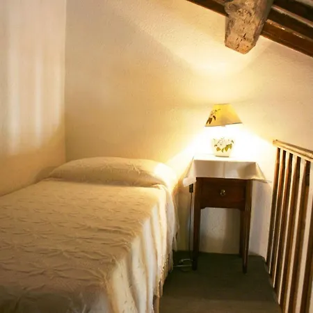 וילה Sleeps 12 Pool Wifi Monte del Lago