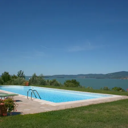 Sleeps 12 Pool Wifi Monte del Lago